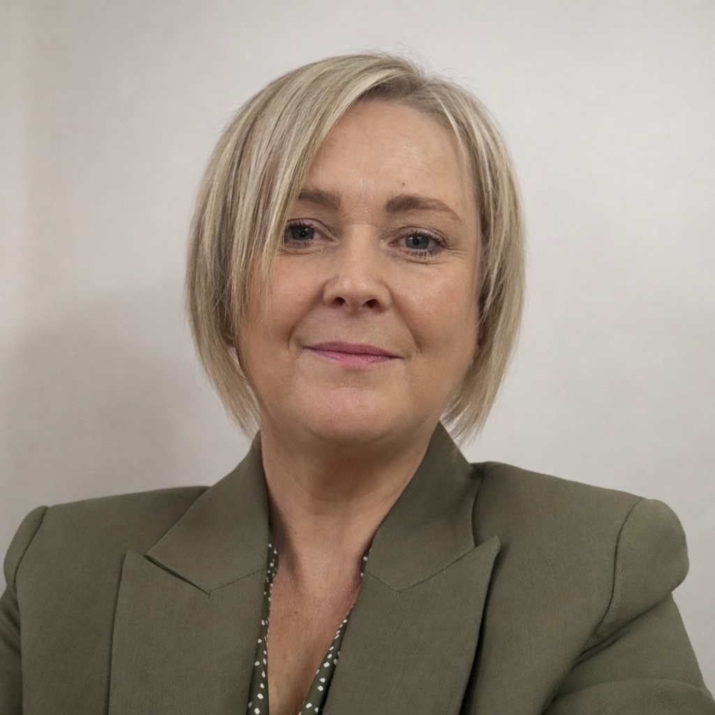 Lisa Curran head shot